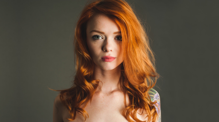 girl, redhead, tattoo, model, green eyes, lipstick, Suicide Girls, bare shoulders, simple background, Lass Suicide