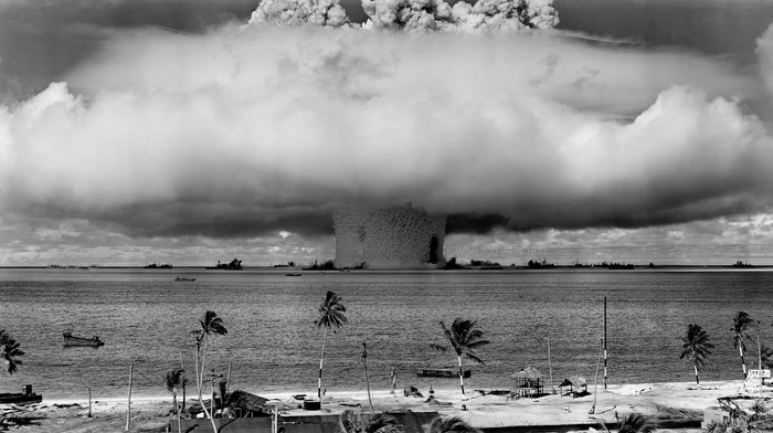 Bikini Atoll, bombs, beach, nuclear