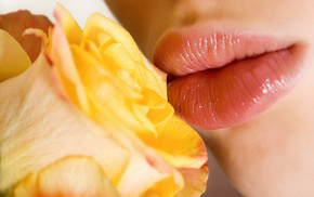 lips, flowers