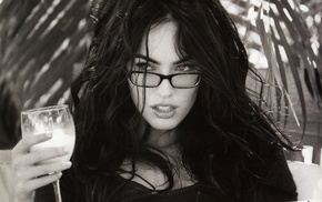 Megan Fox, glasses